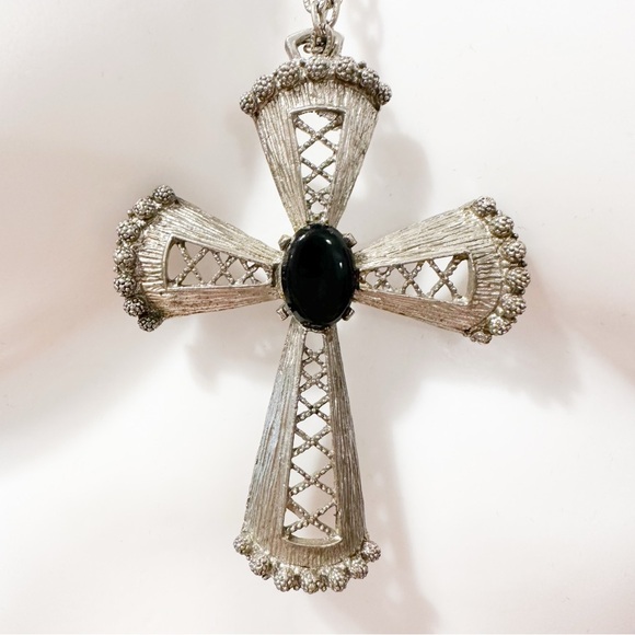 Vintage Stainless Steel Gothic Cross Pendant black stone long chain - Picture 2 of 4